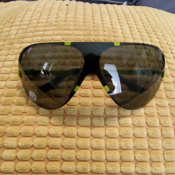electric lead sunglasses